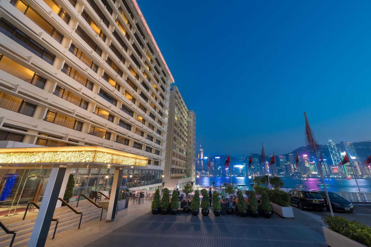 Marco Polo Hongkong Hotel Exterior photo The hotel's entrance
