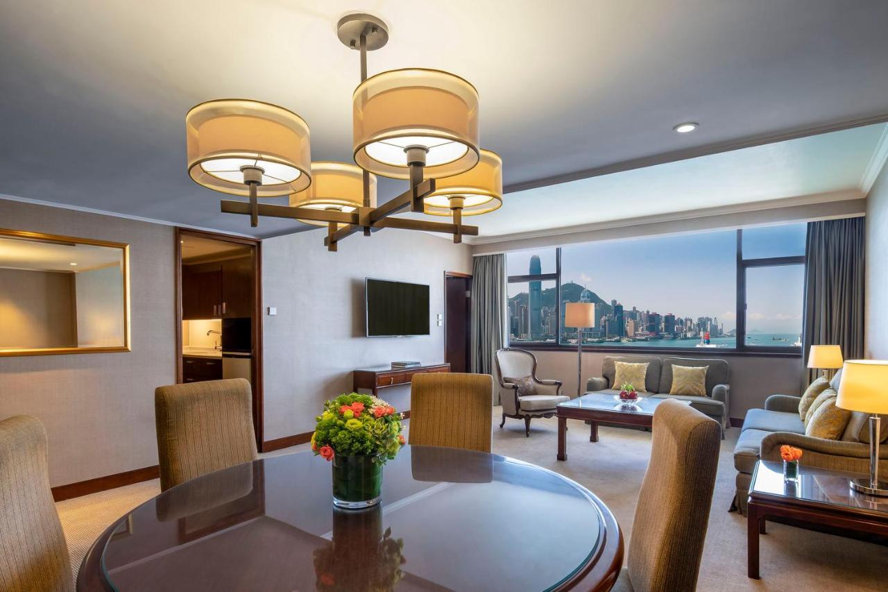 Marco Polo Hongkong Hotel Exterior photo A suite at the hotel