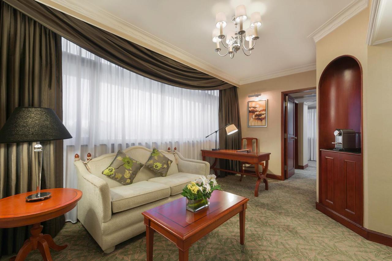 Marco Polo Hongkong Hotel Exterior photo Suite