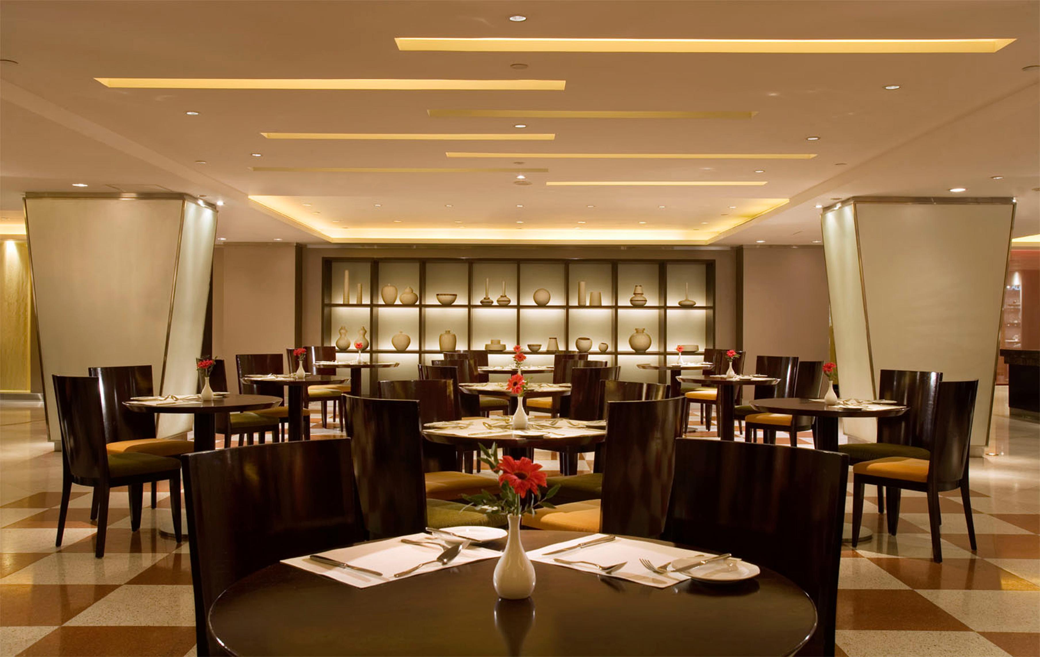 Marco Polo Hongkong Hotel Restaurant photo The restaurant