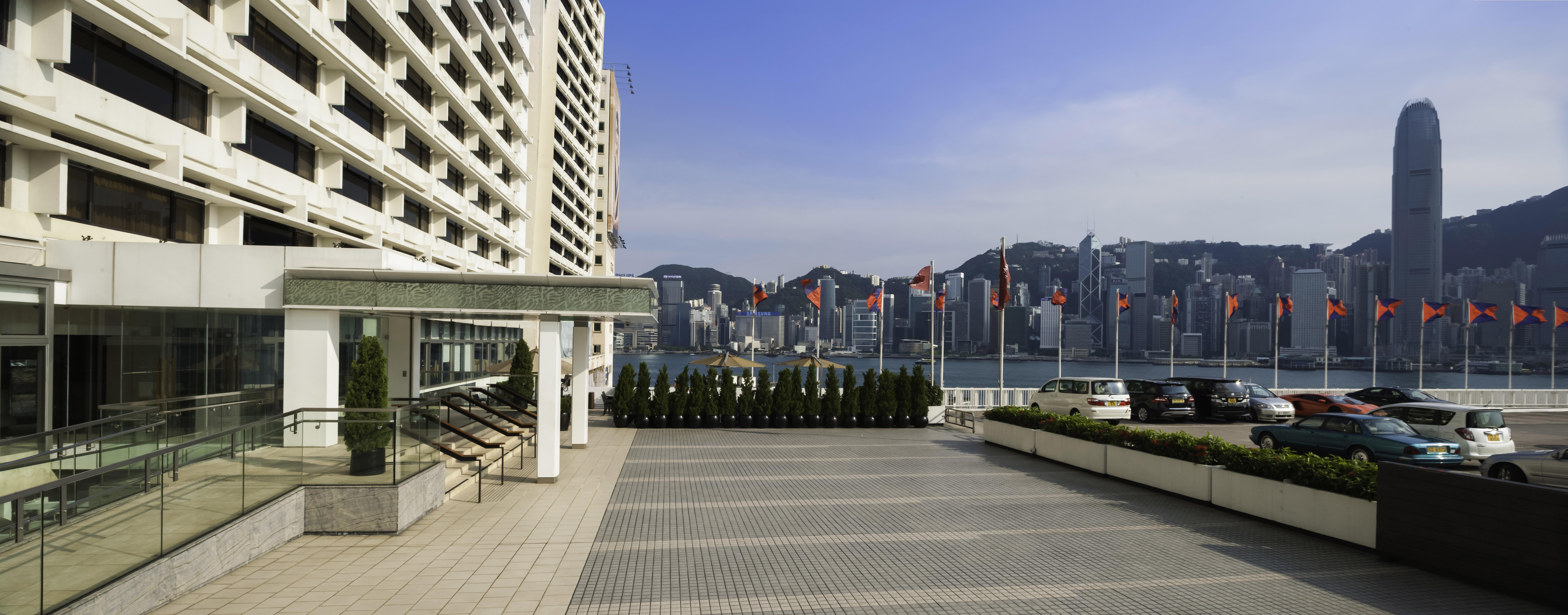 Marco Polo Hongkong Hotel Exterior photo View of Victoria Harbour from the hotel