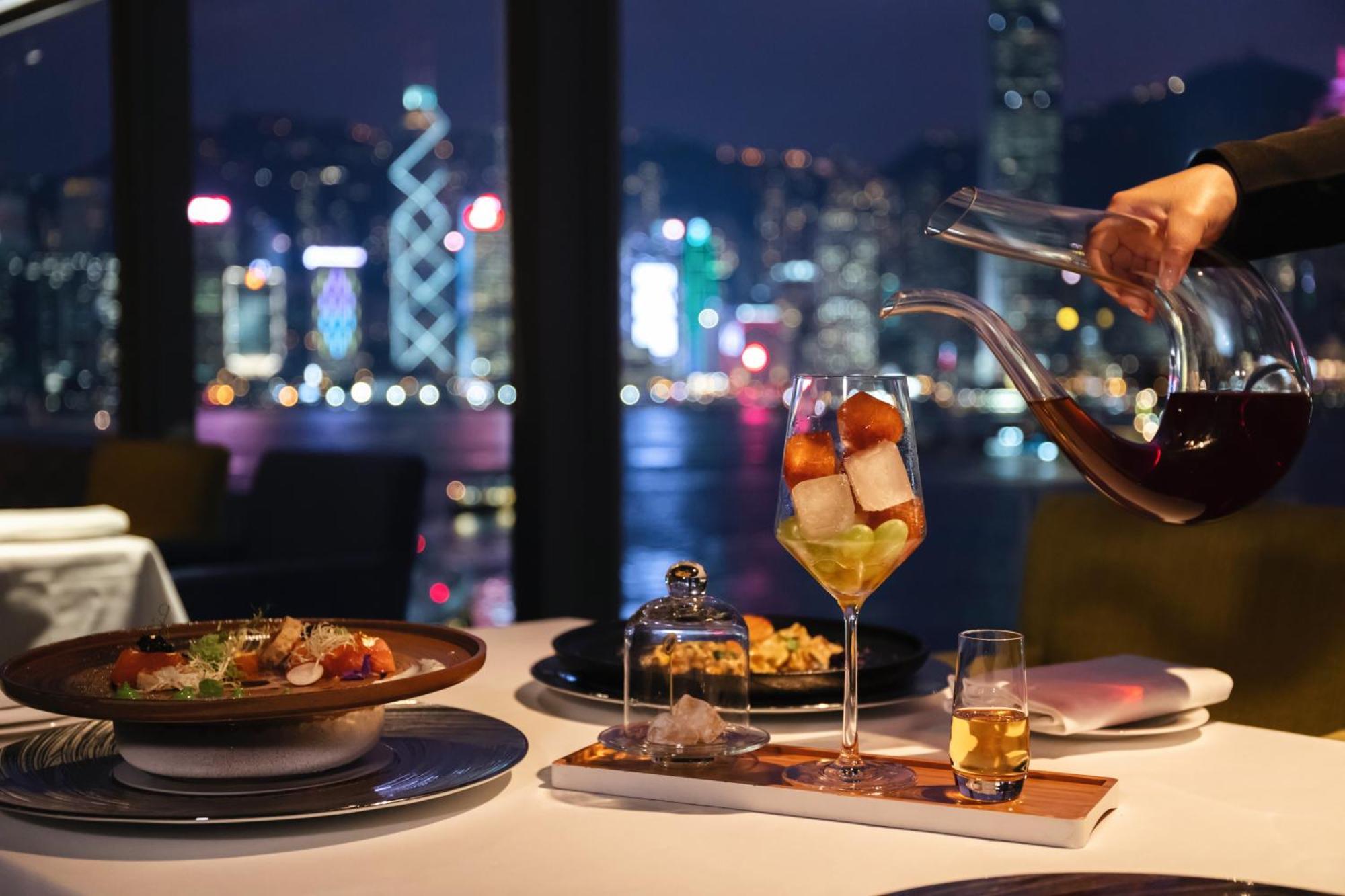 Marco Polo Hongkong Hotel Exterior photo The view from the restaurant
